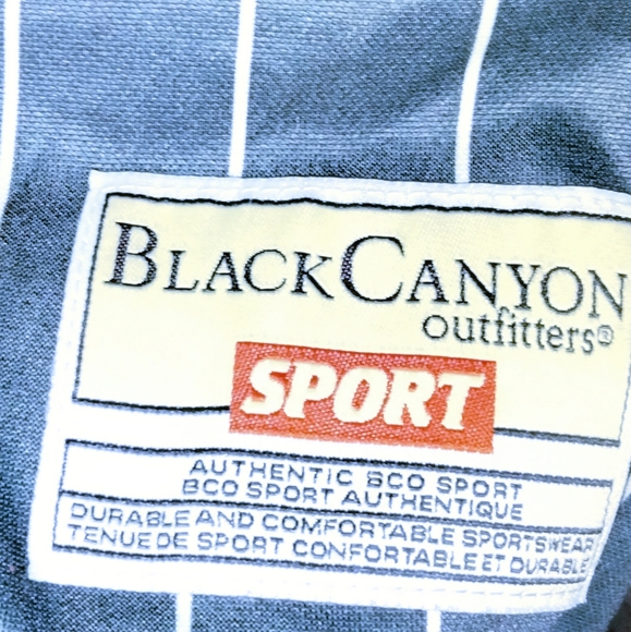 Derek Jeter #2 Yankee Jersey - Picture 3 of 4